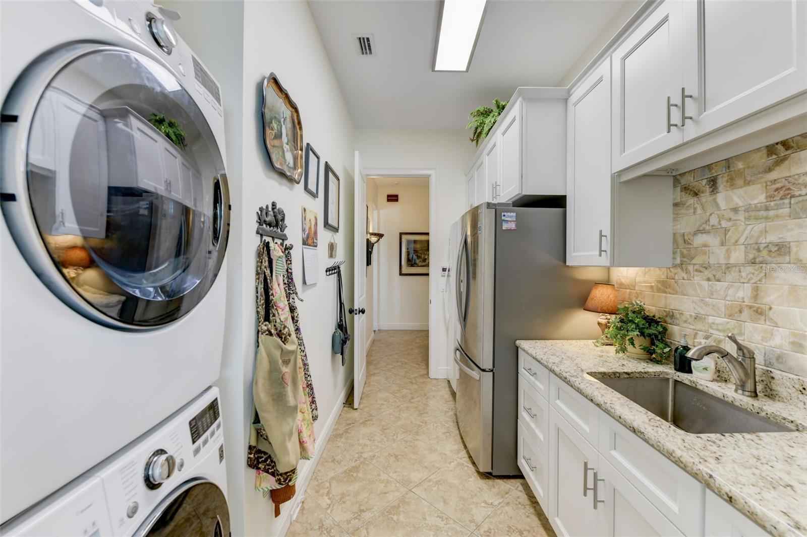 MENDELLS HAWKS PARK - Residential