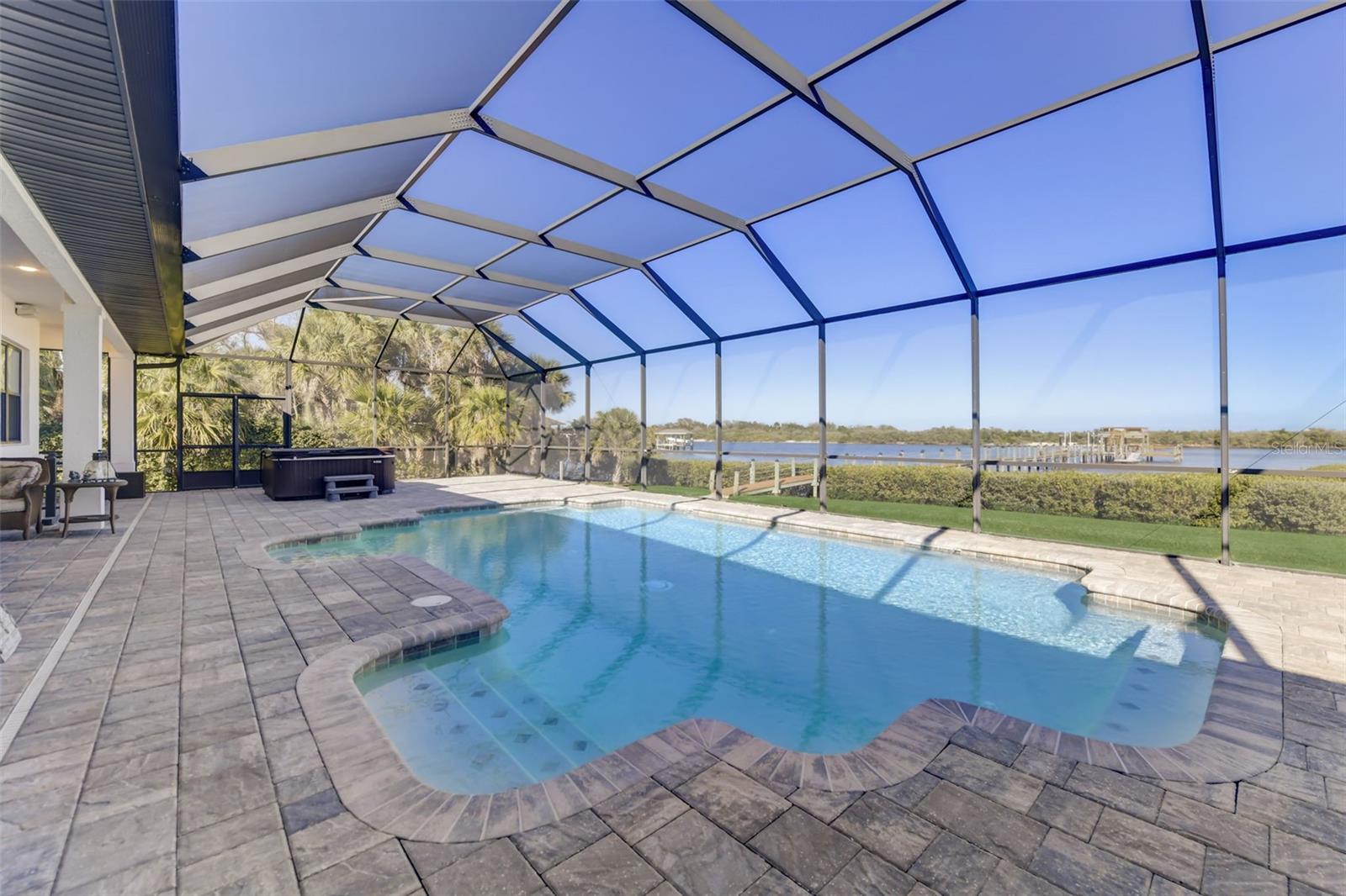 MENDELLS HAWKS PARK - Residential