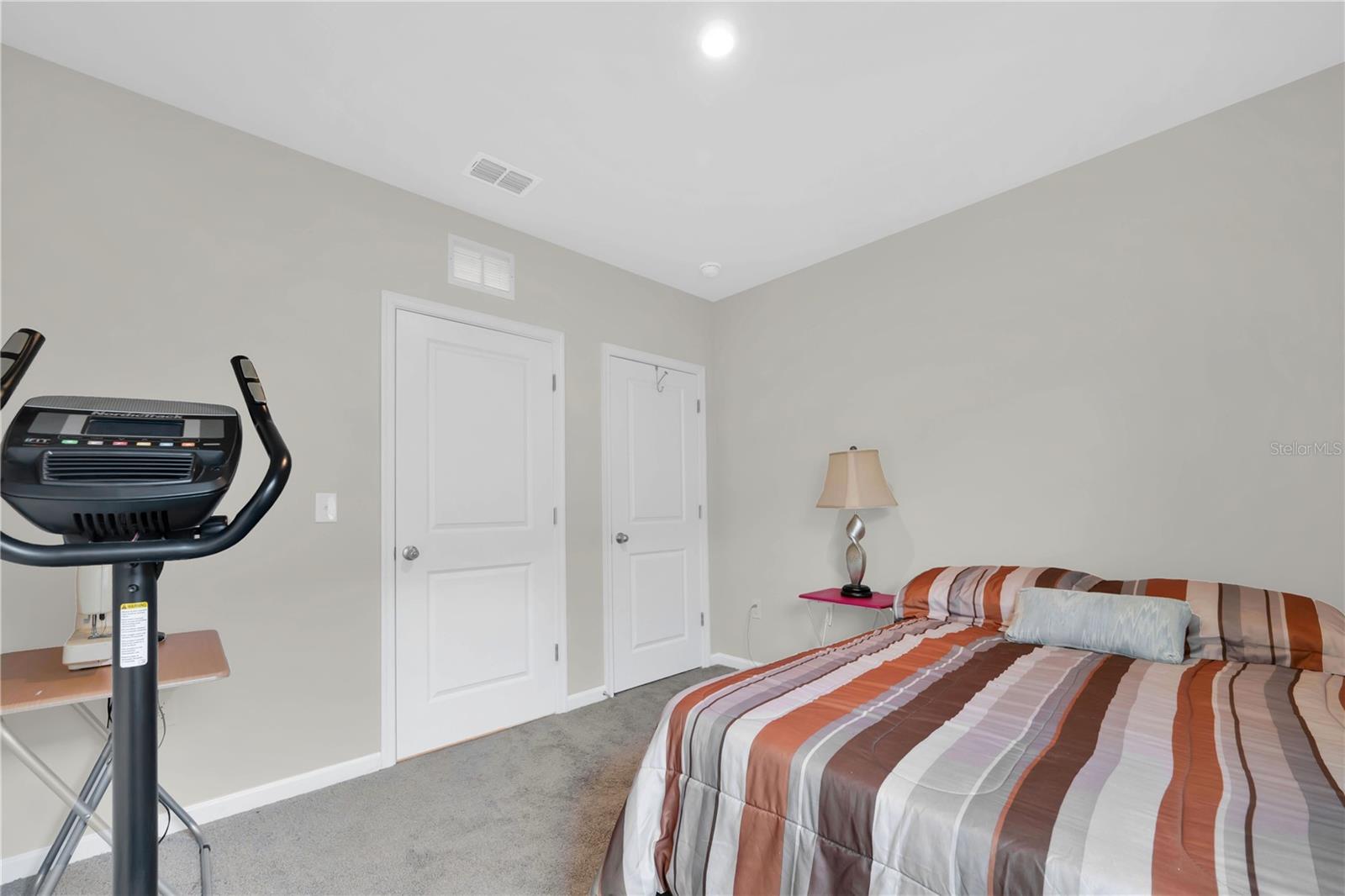 LAUREL GLEN - Residential