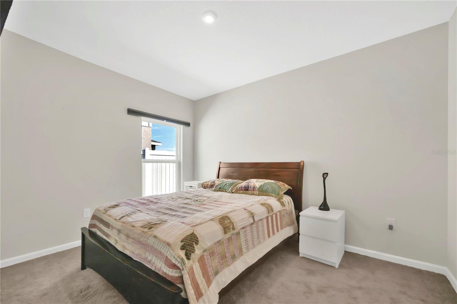 LAUREL GLEN - Residential