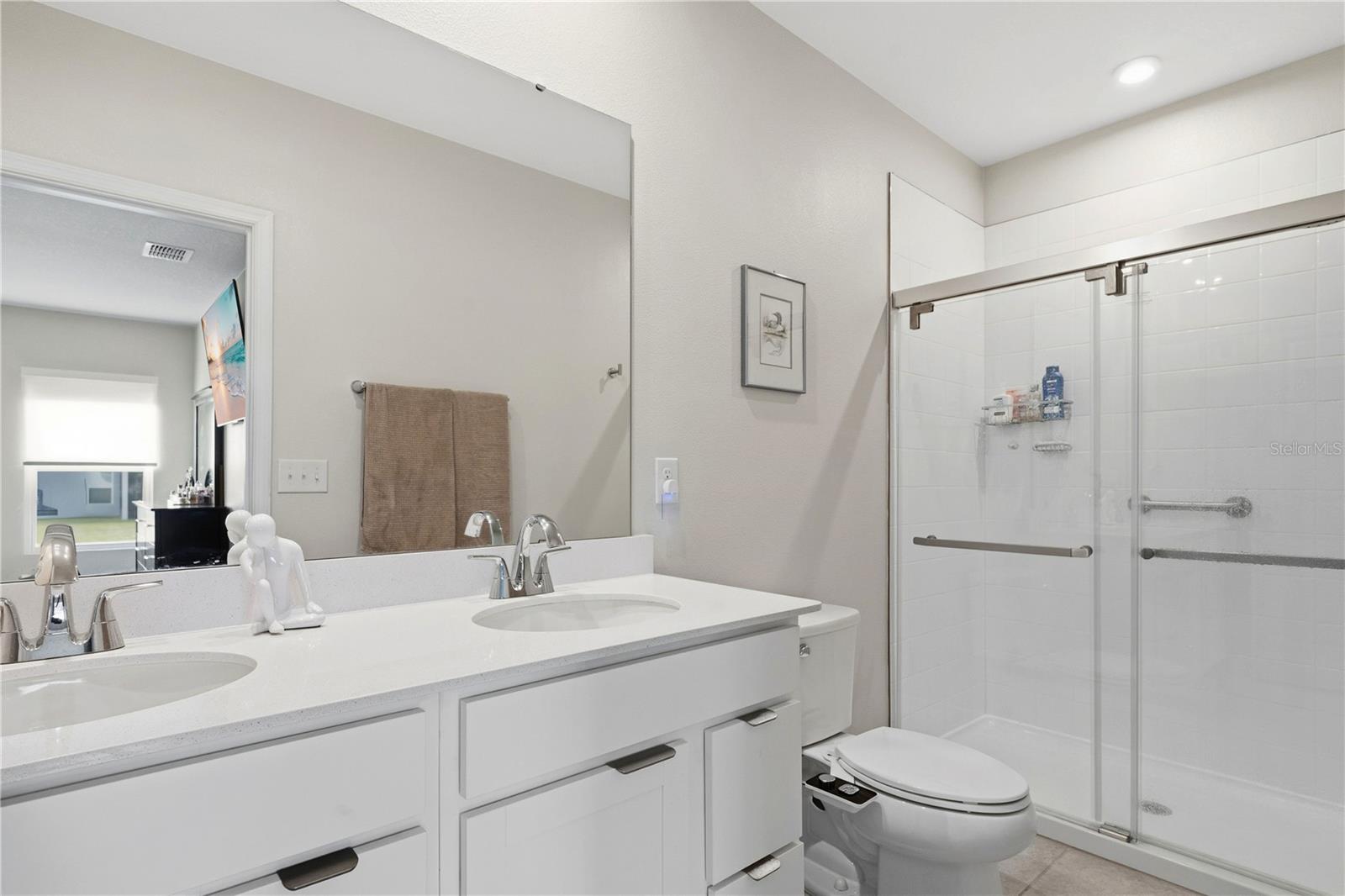 LAUREL GLEN - Residential