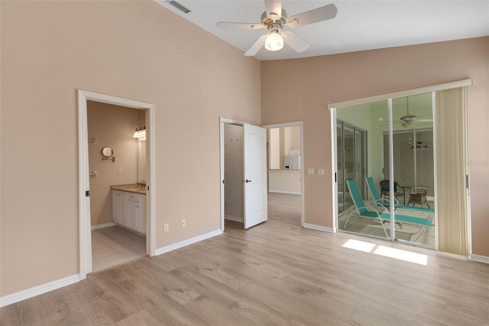 STONEYBROOK GOLF & COUNTRY CLUB - Residential