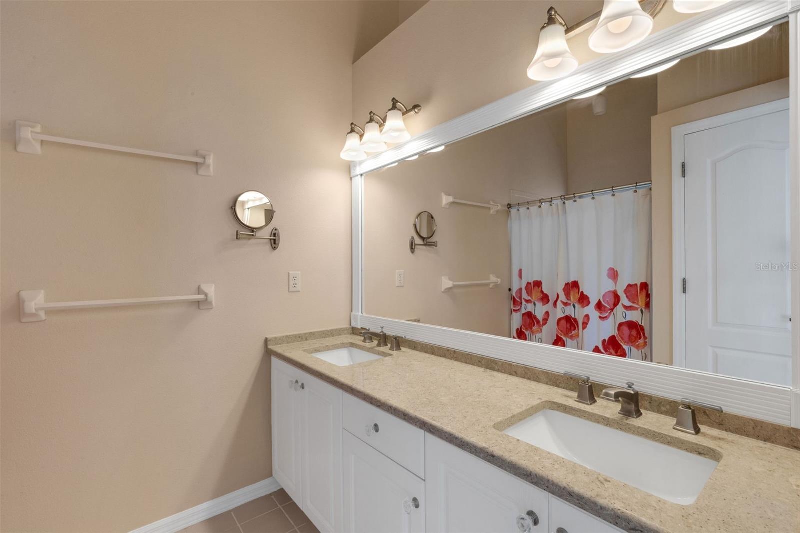 STONEYBROOK GOLF & COUNTRY CLUB - Residential