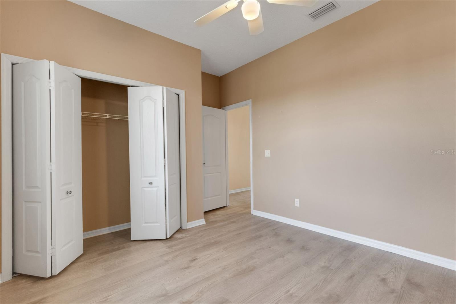 STONEYBROOK GOLF & COUNTRY CLUB - Residential