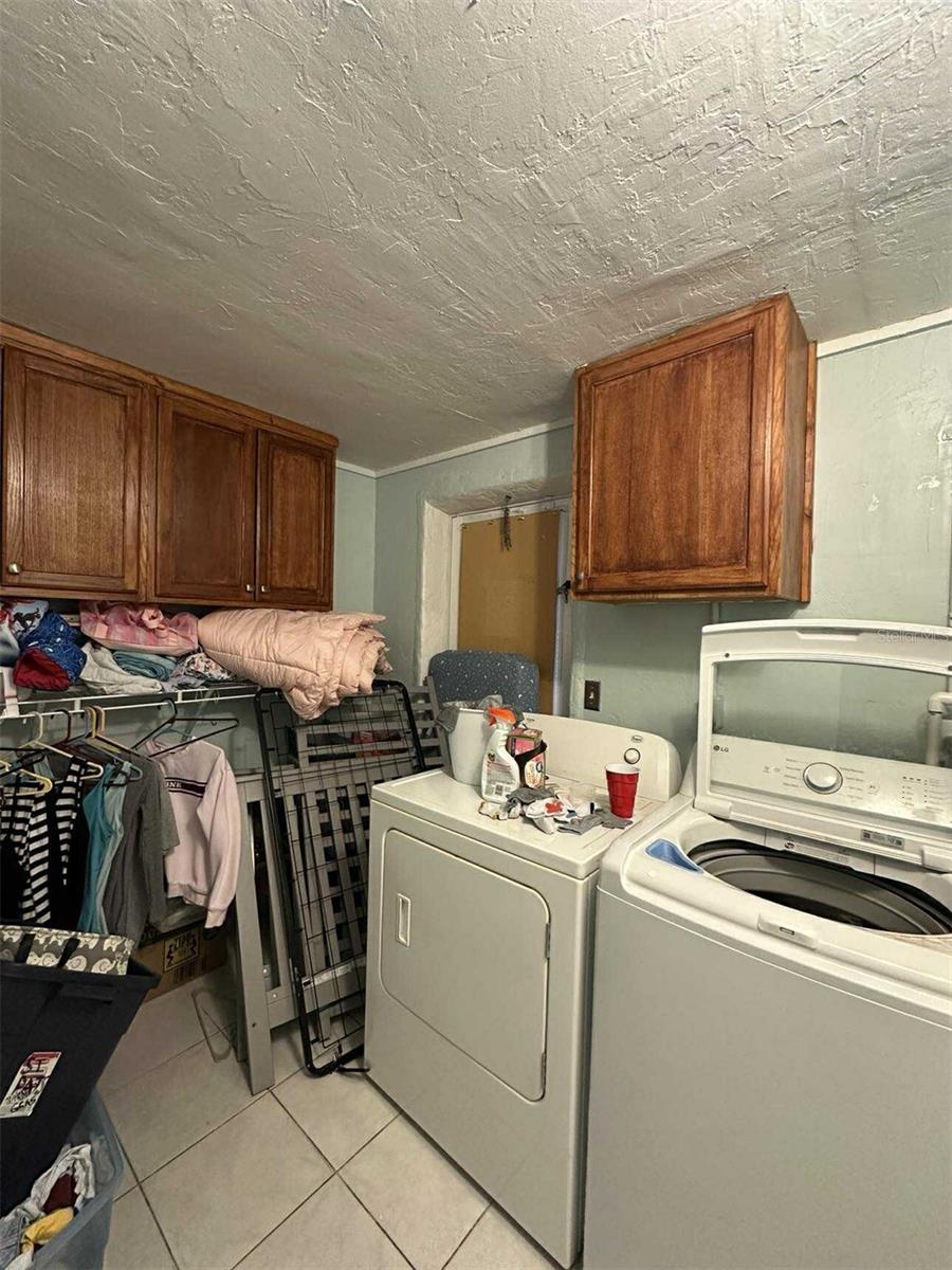 WARM MINERAL SPGS - Residential Income