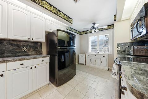 Tiny photo for 1910 SE 37th Court Circle, Ocala, FL 34471 (MLS # OM724725)
