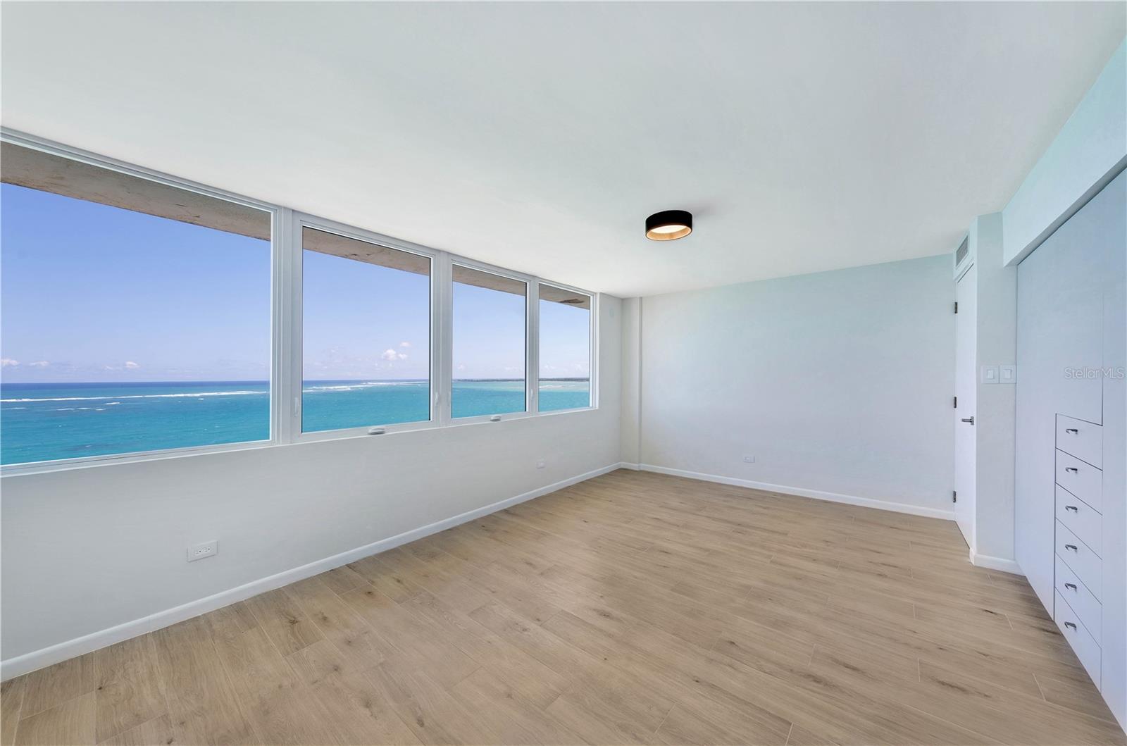 ISLA VERDE - Residential