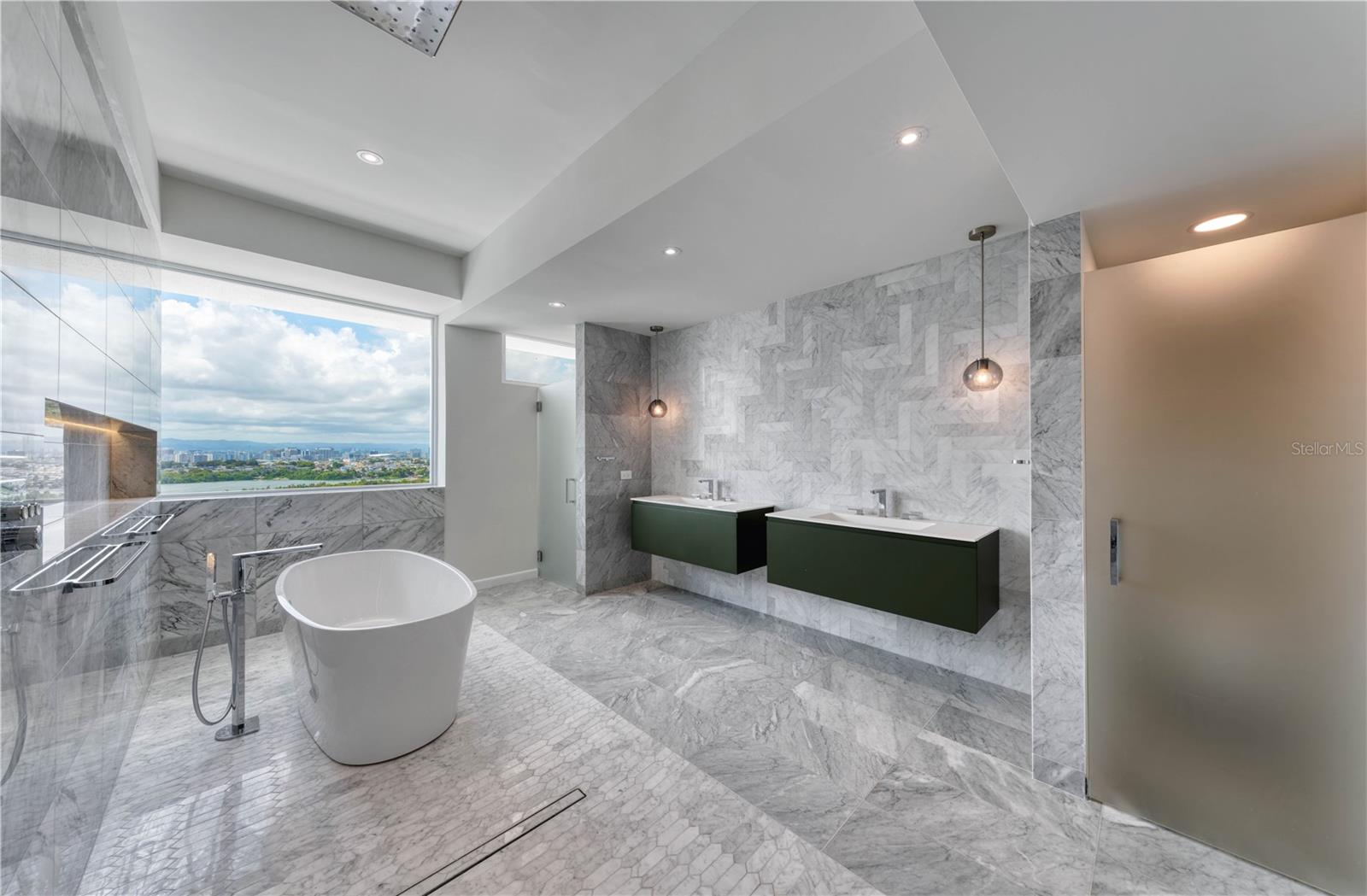 ISLA VERDE - Residential