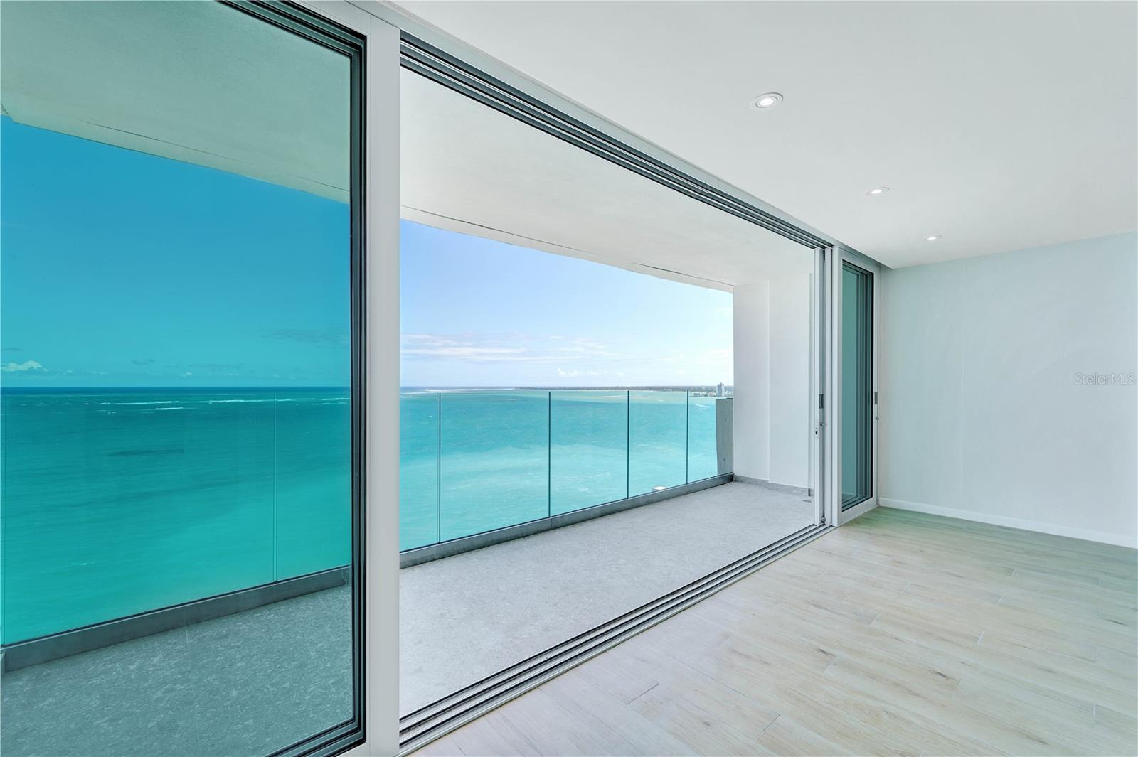 ISLA VERDE - Residential