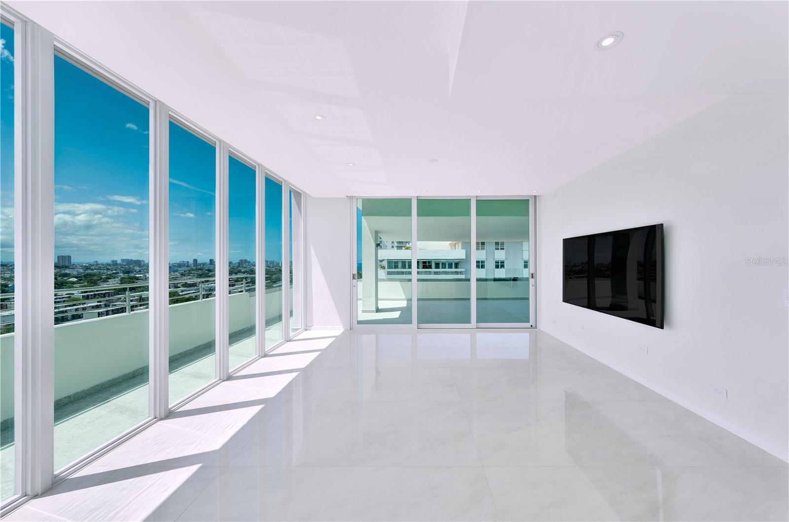 ISLA VERDE - Residential