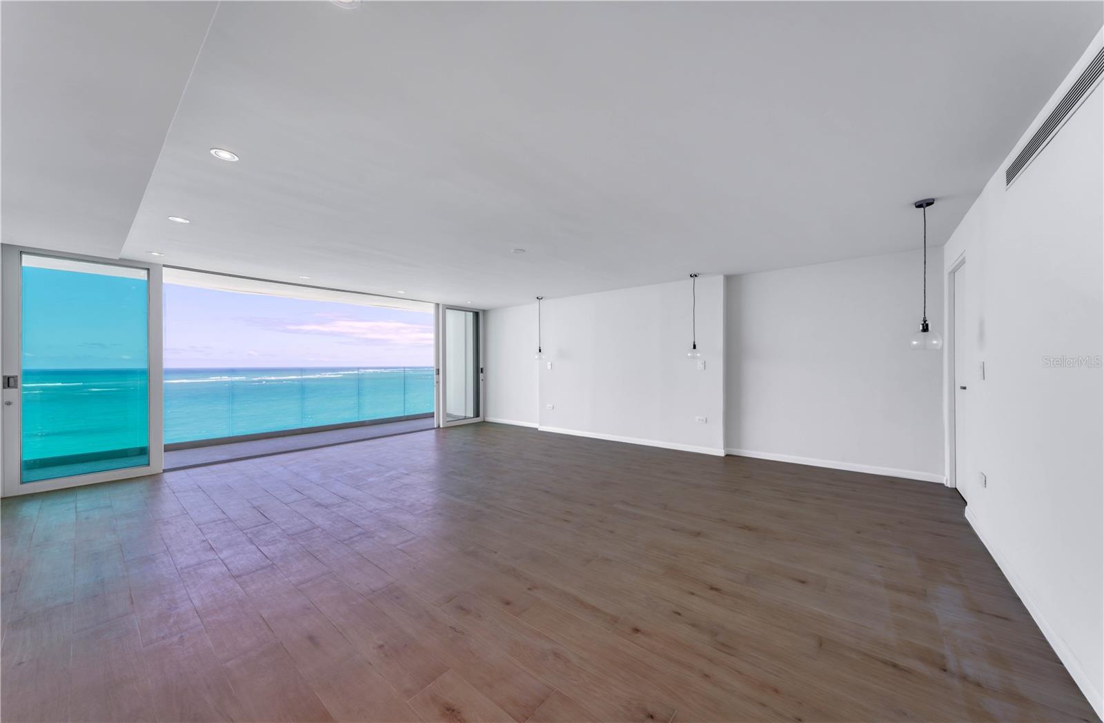 ISLA VERDE - Residential