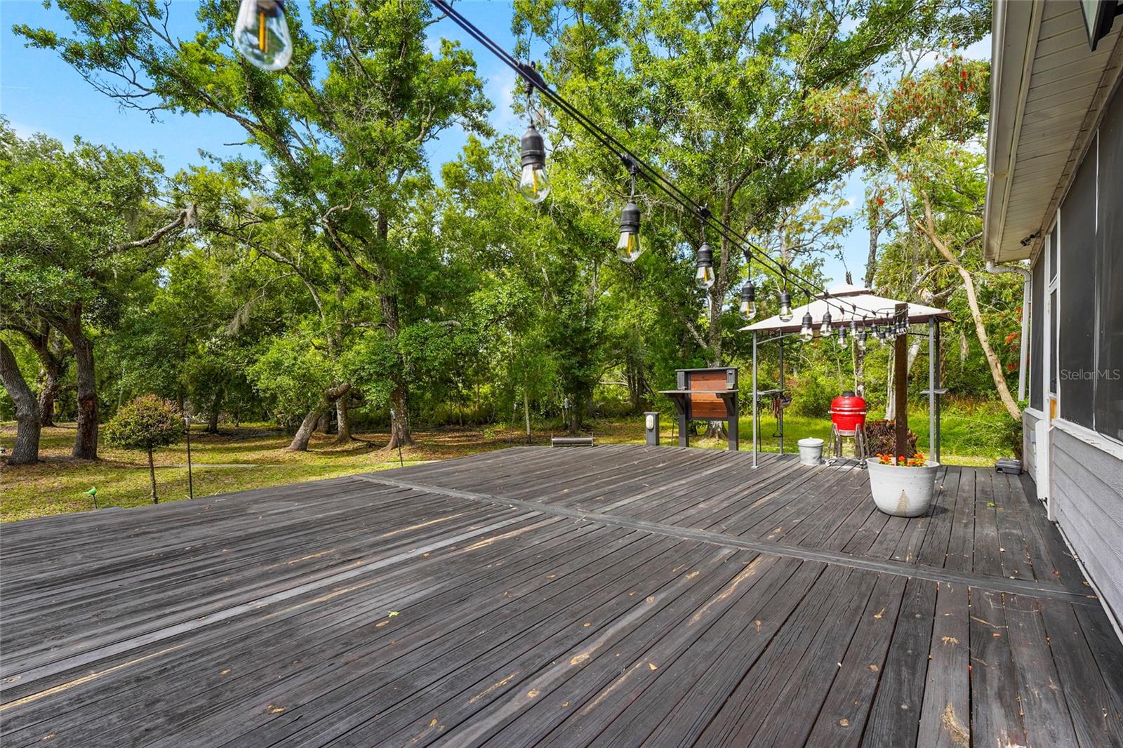 COUNTRY BROOKE ESTATES - Residential