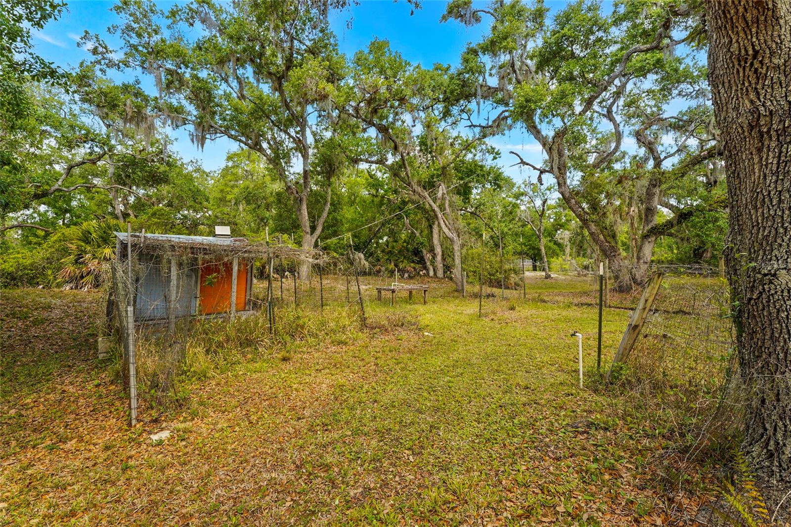 COUNTRY BROOKE ESTATES - Residential