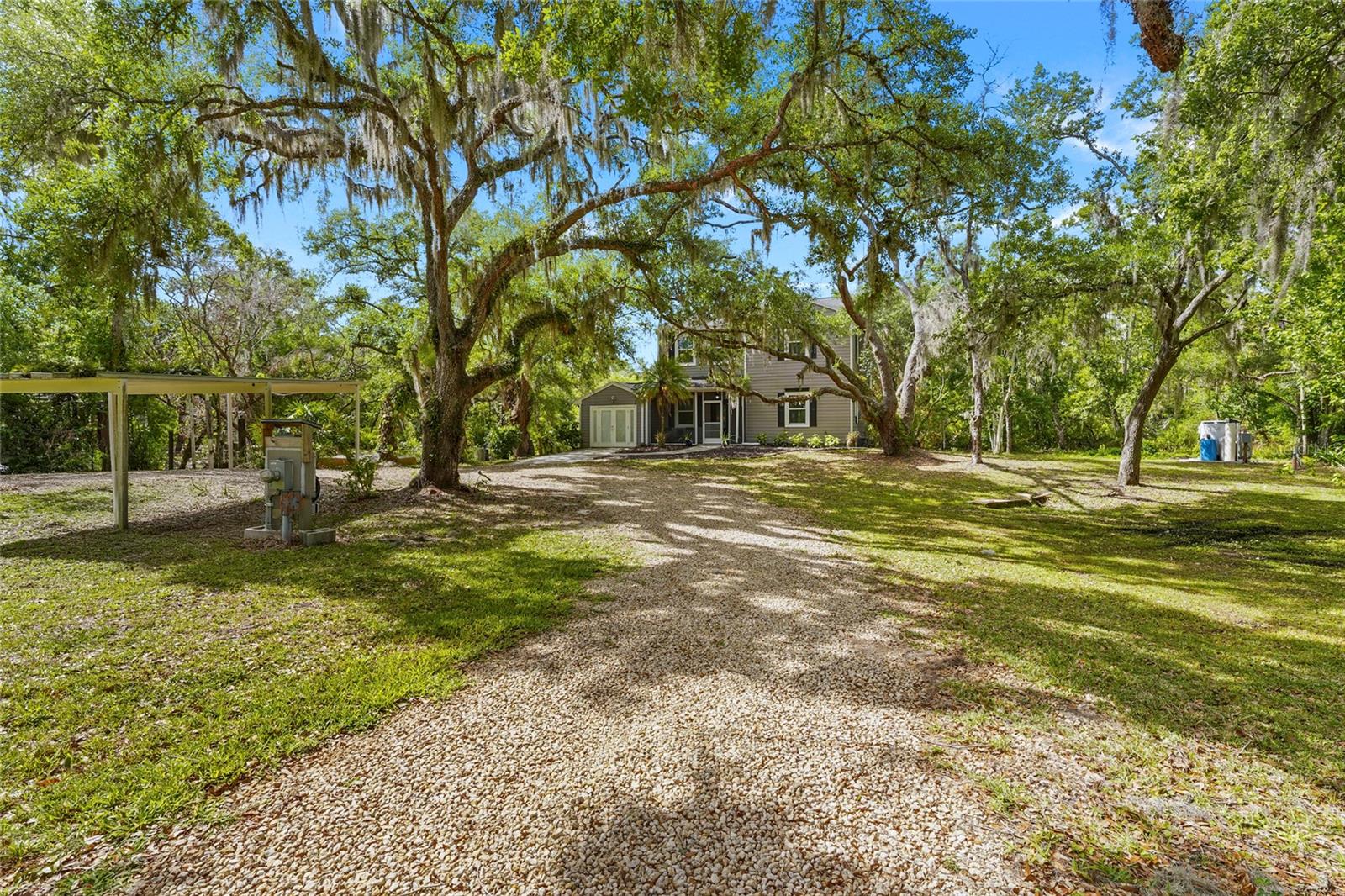 COUNTRY BROOKE ESTATES - Residential