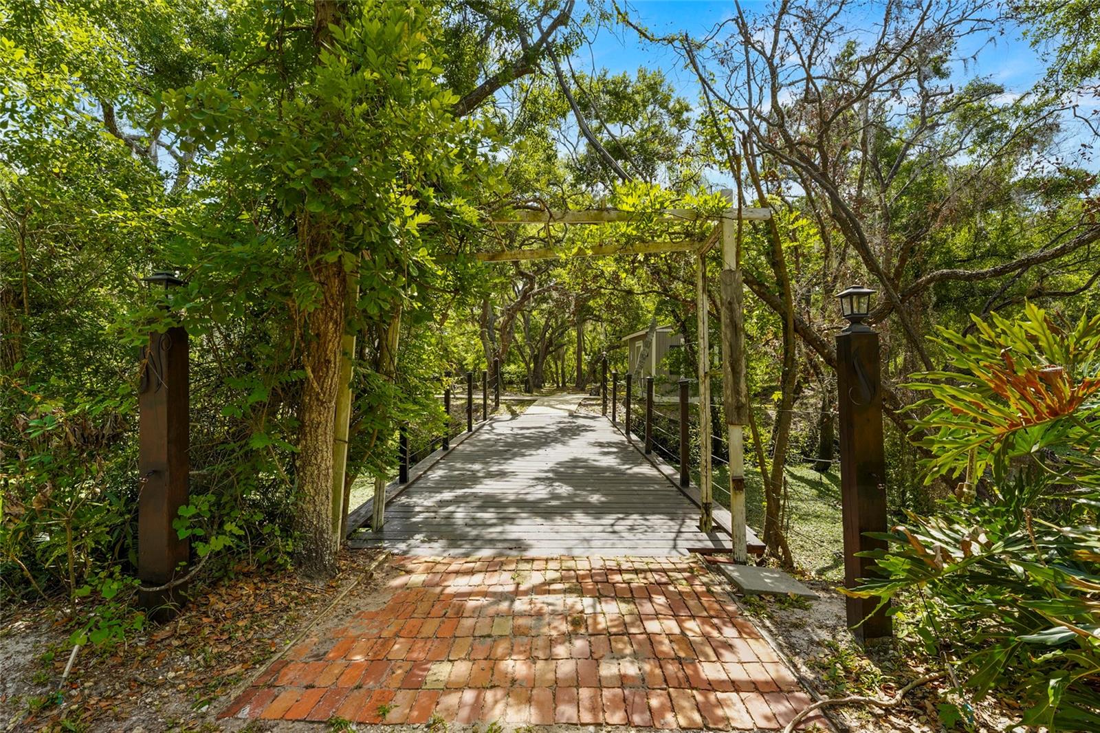 COUNTRY BROOKE ESTATES - Residential