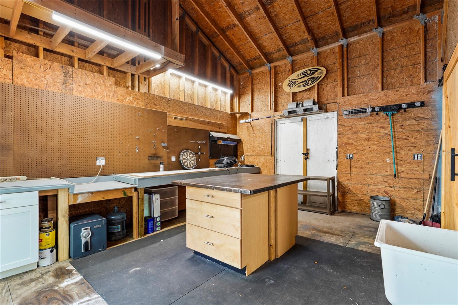 COUNTRY BROOKE ESTATES - Residential