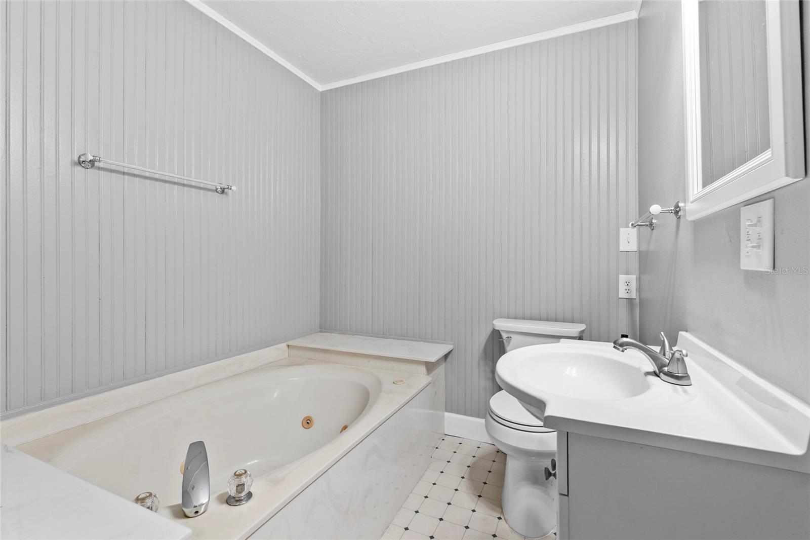 COUNTRY BROOKE ESTATES - Residential