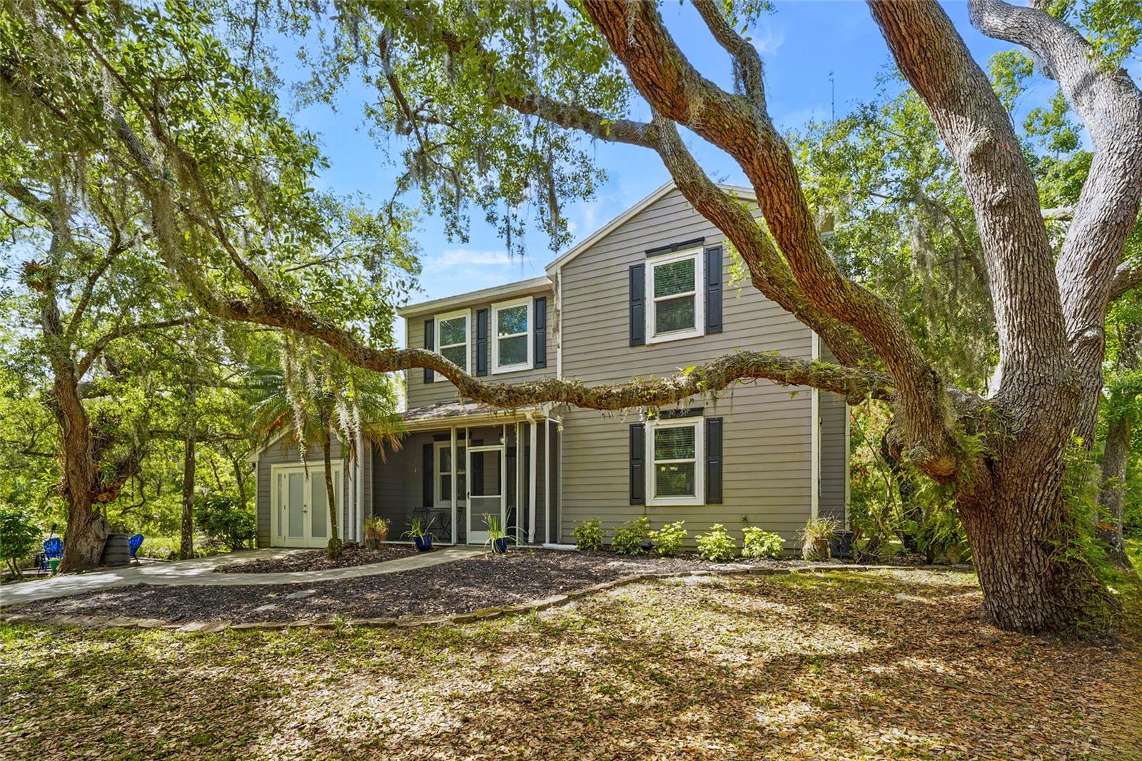 COUNTRY BROOKE ESTATES - Residential