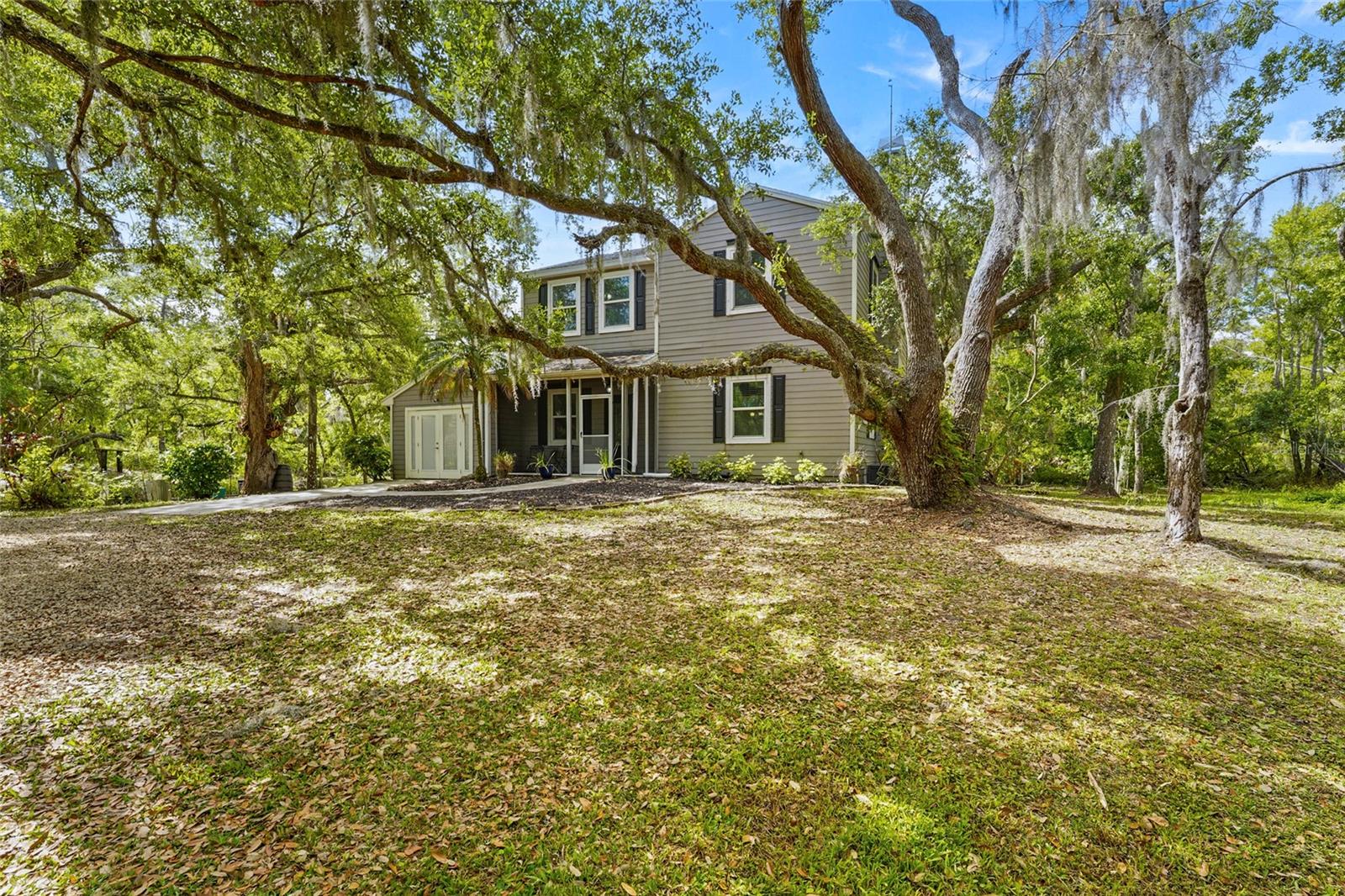 COUNTRY BROOKE ESTATES - Residential