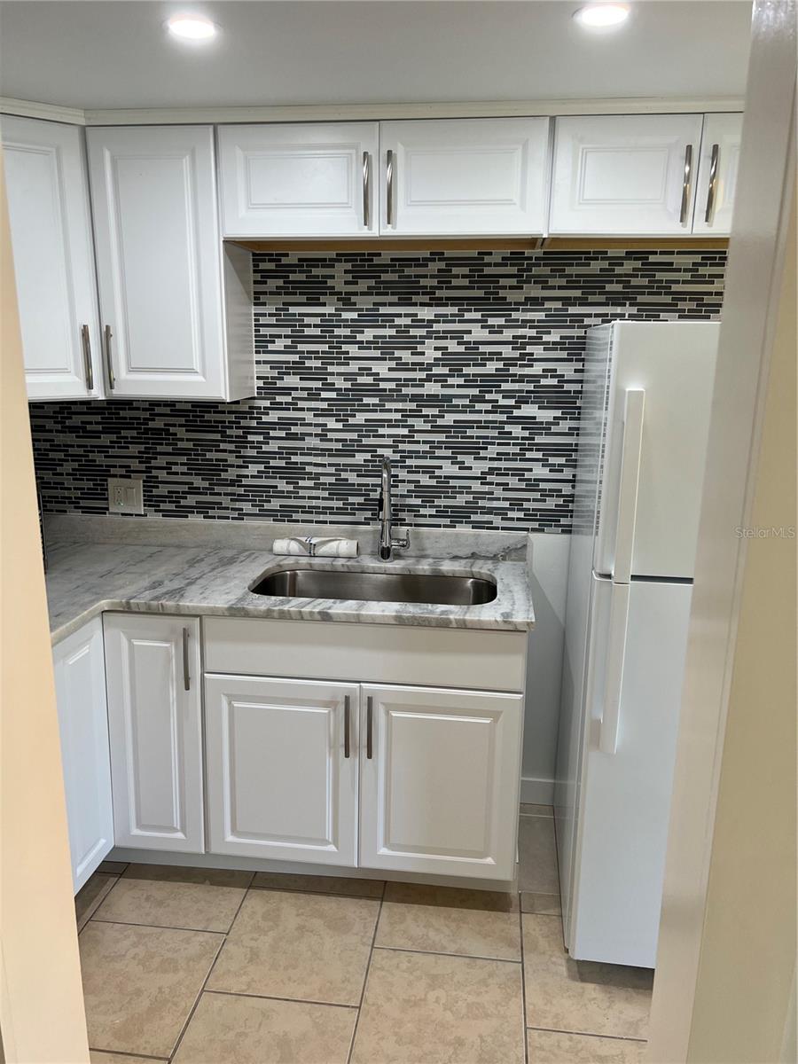 TOWN APTS CONDO - Residential