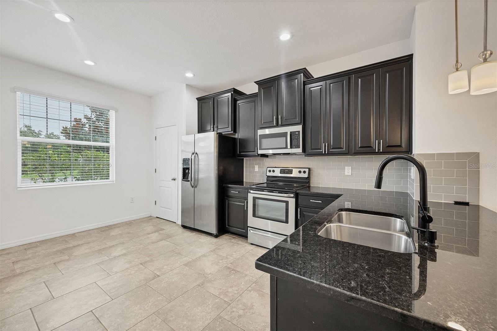 6454 BAYTOWN DRIVE