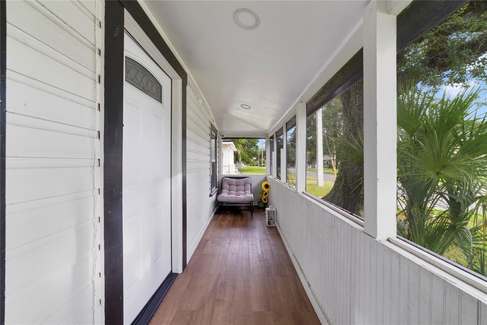 812 S LOCUST AVENUE