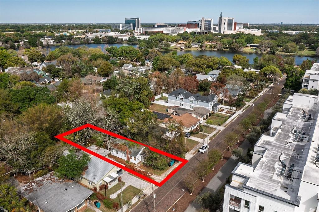 Photo of 1614 Haven Drive, Orlando, FL 32803 (MLS # O6392191)