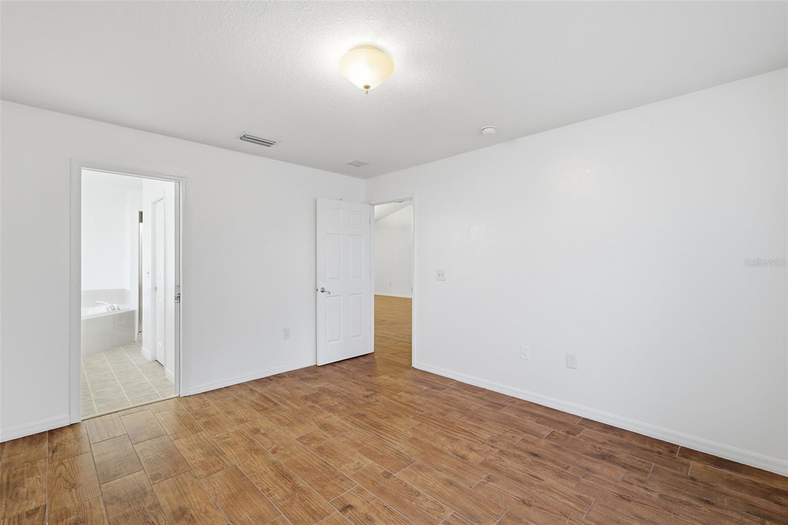 GROVES/BAYTREE PH 02 - Residential