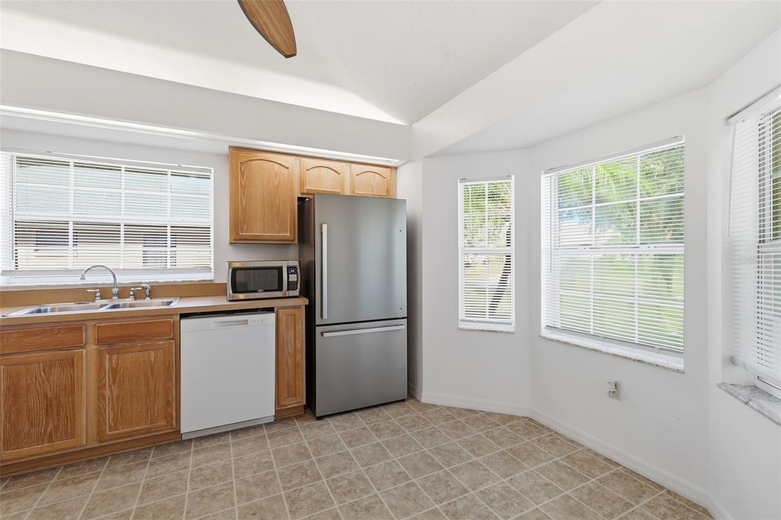 GROVES/BAYTREE PH 02 - Residential