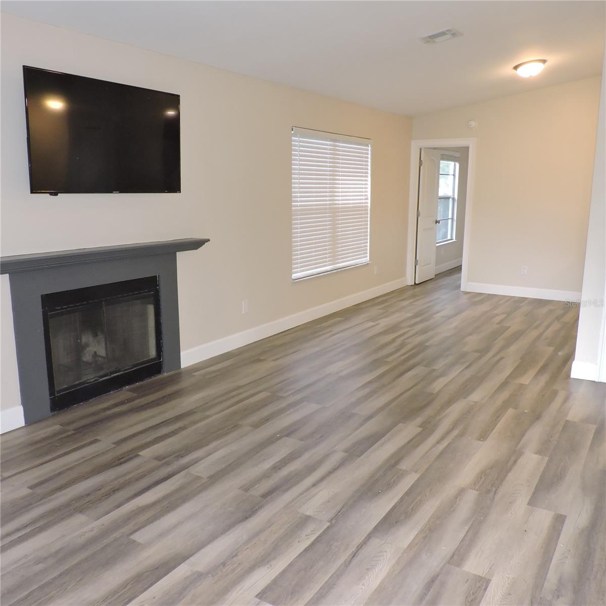 NORTHLAKE VILLAGE CONDO 6 - Residential