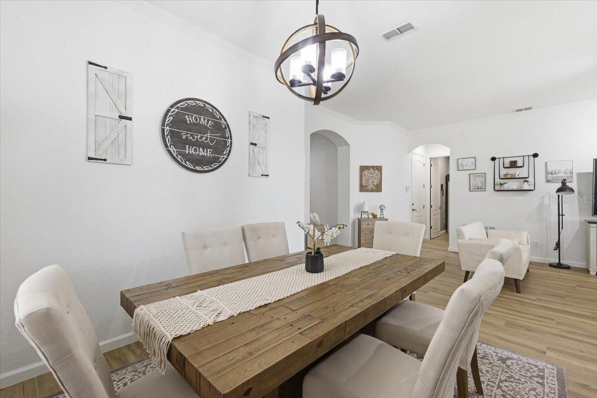 PRESTON SQUARE - Residential