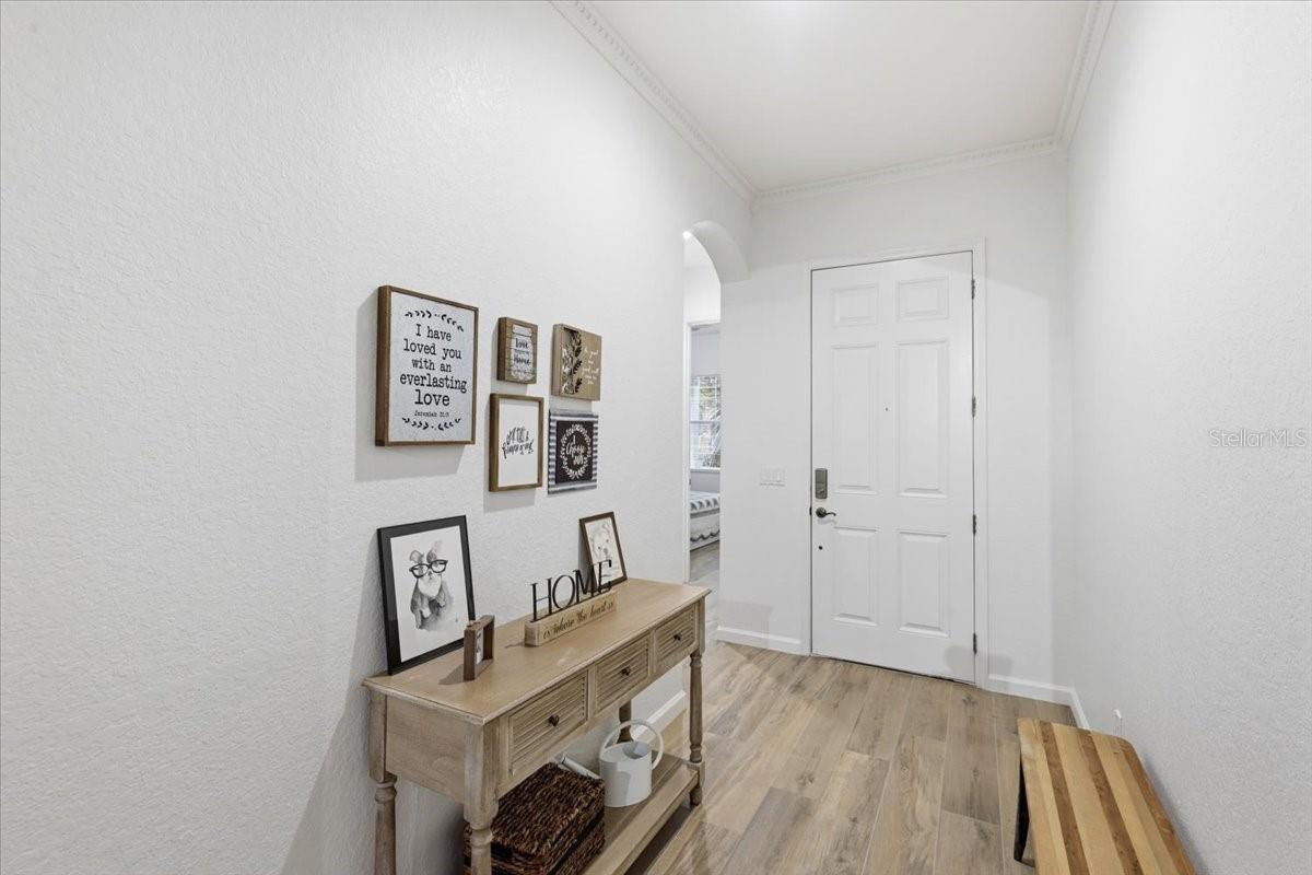 6871 HELMSLEY CIRCLE