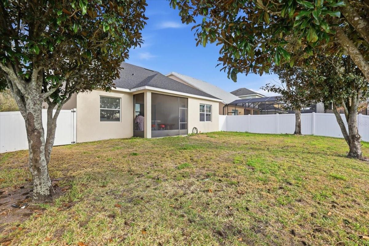 PRESTON SQUARE - Residential