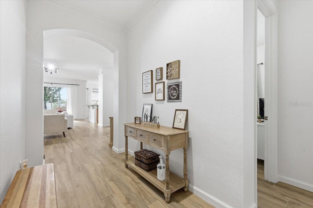 6871 HELMSLEY CIRCLE