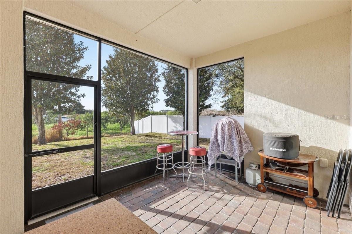 PRESTON SQUARE - Residential