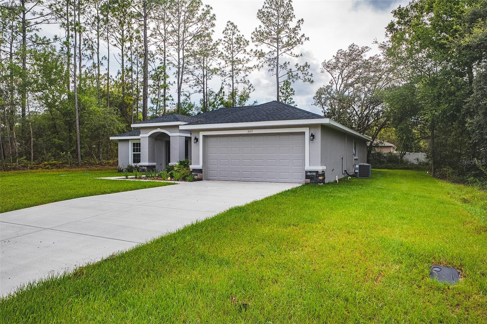 3115 W FAIRBANK DRIVE