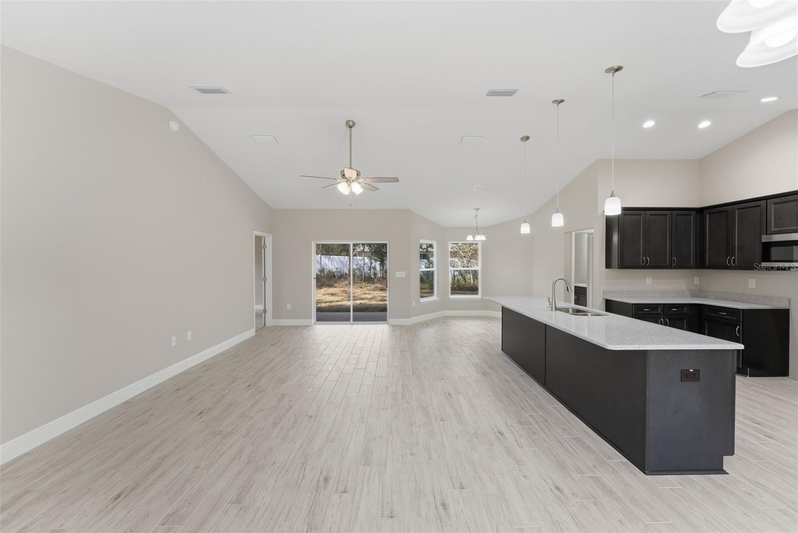 CITRUS SPGS UNIT 09 - Residential