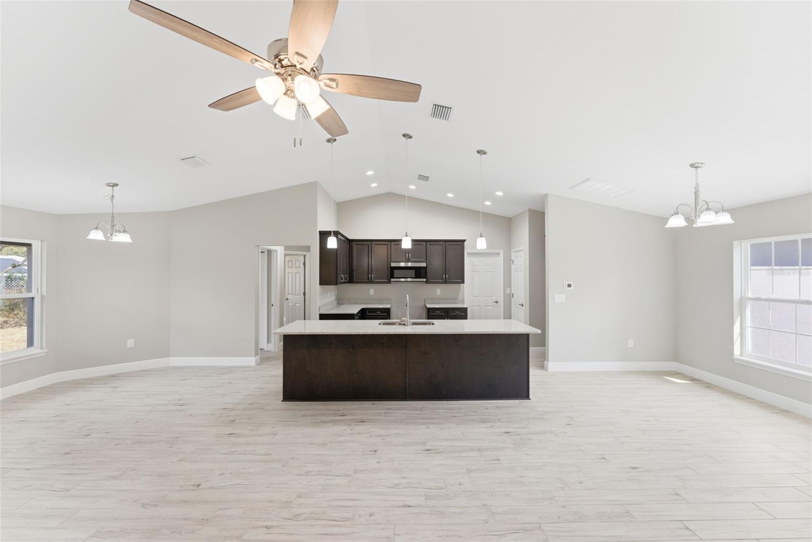 CITRUS SPGS UNIT 09 - Residential