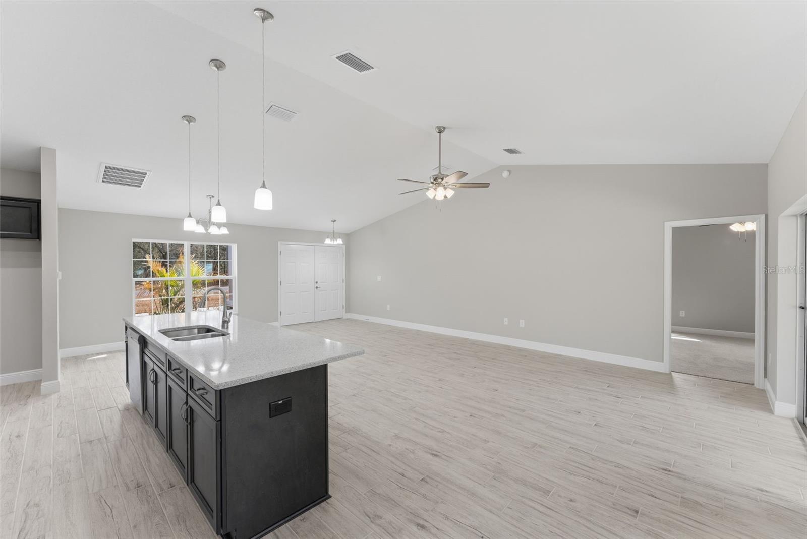 CITRUS SPGS UNIT 09 - Residential