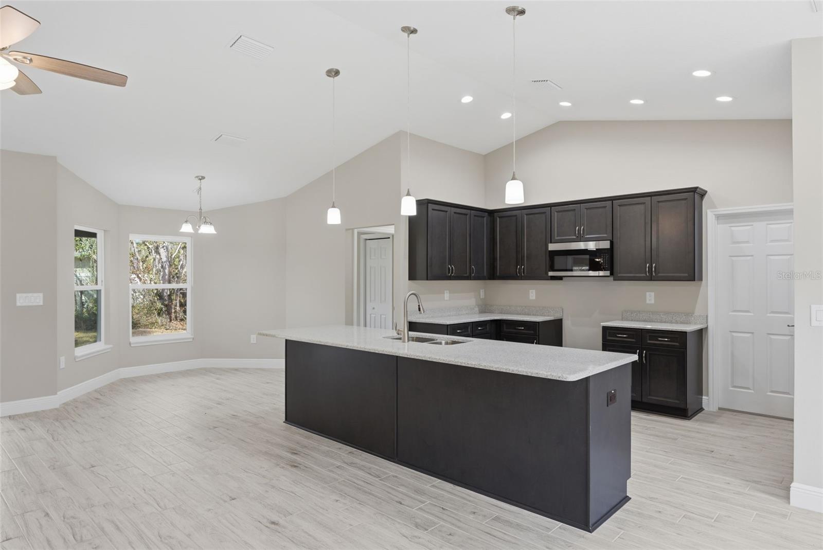 CITRUS SPGS UNIT 09 - Residential