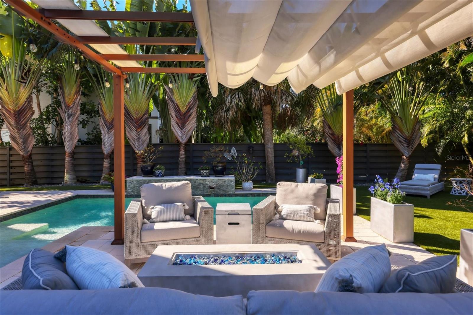 RIDGEWOOD - Residential