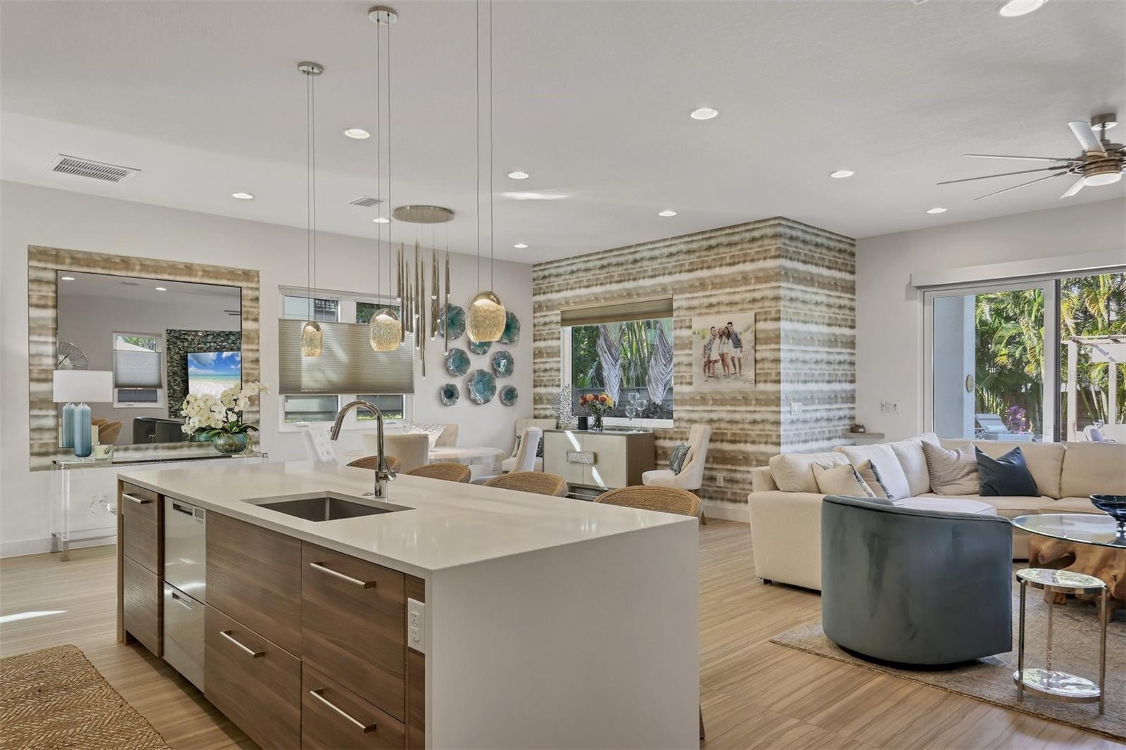 2323 PINE TERRACE, SARASOTA, FL, 34231 1 2323 PINE TERRACE