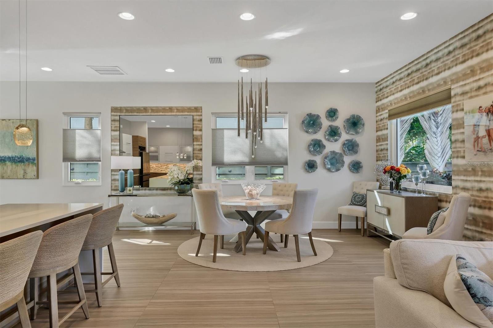 2323 PINE TERRACE, SARASOTA, FL, 34231 2 2323 PINE TERRACE