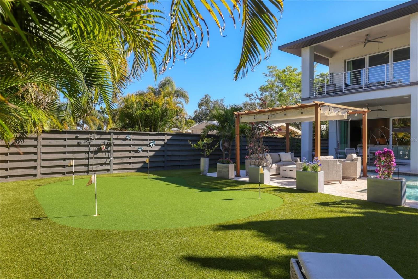 RIDGEWOOD - Residential