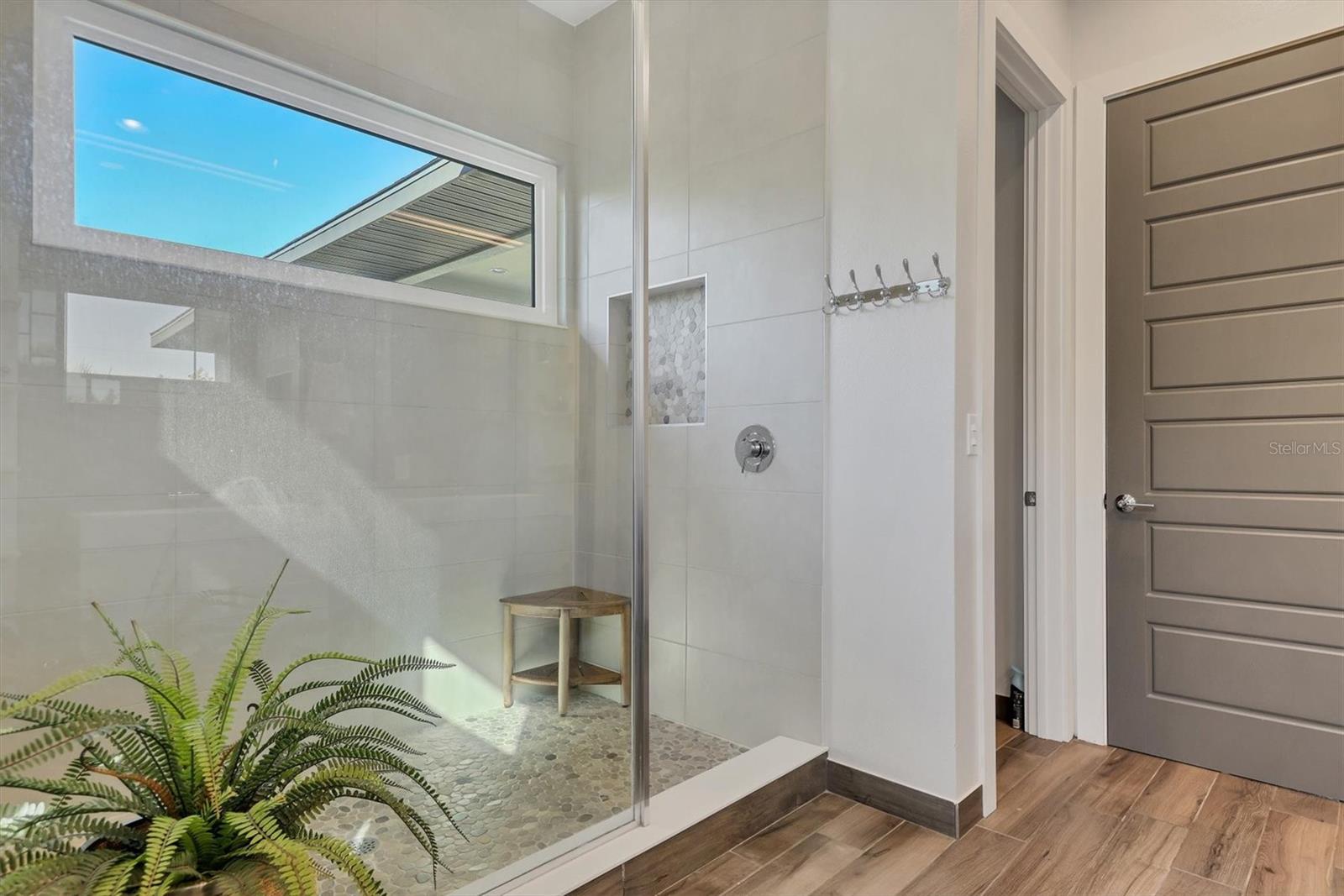 RIDGEWOOD - Residential