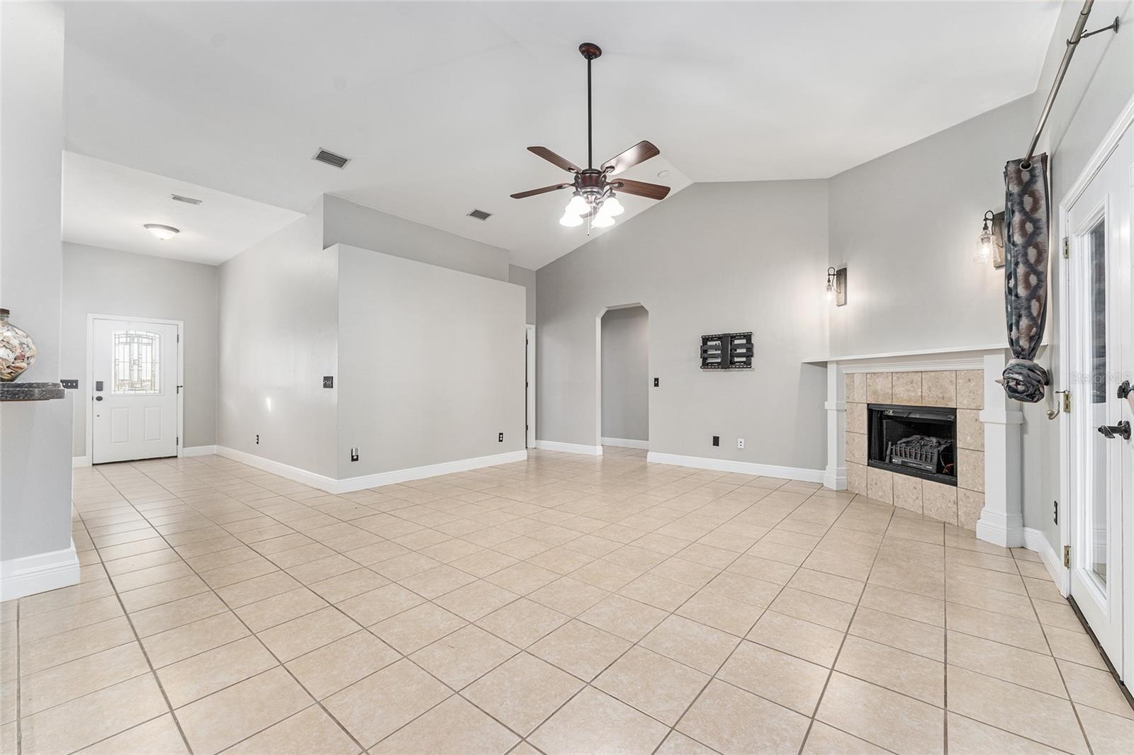 ALACHUA ESTATES - Residential