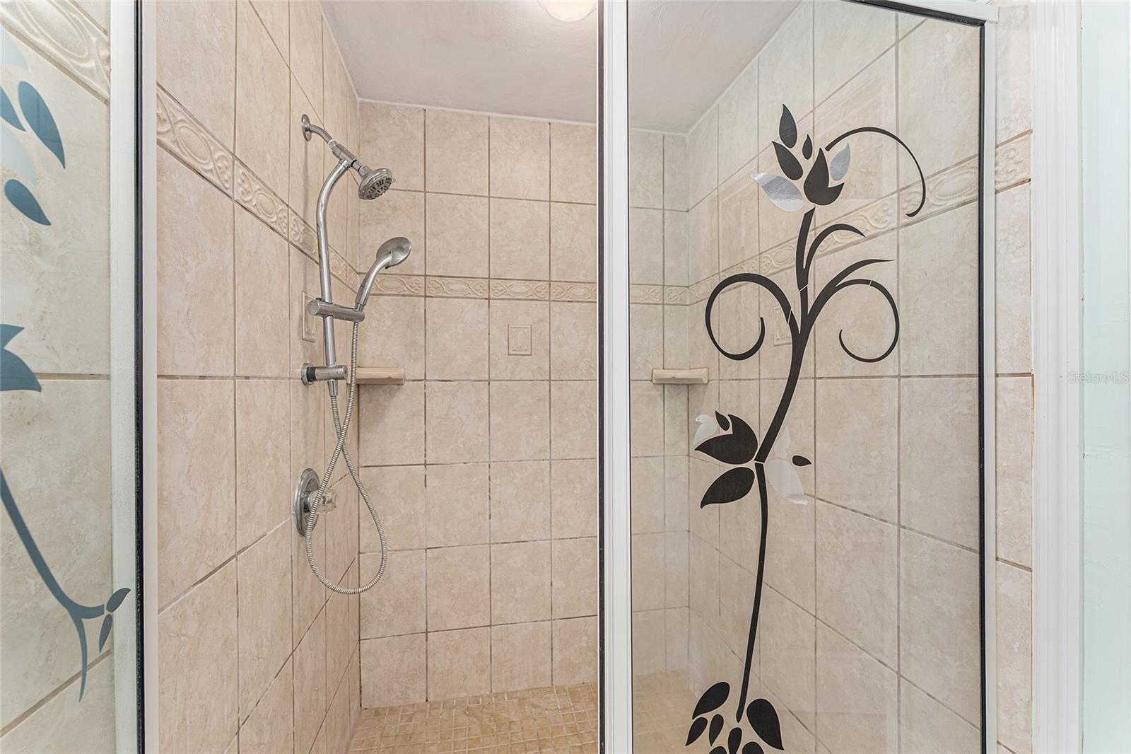 ALACHUA ESTATES - Residential