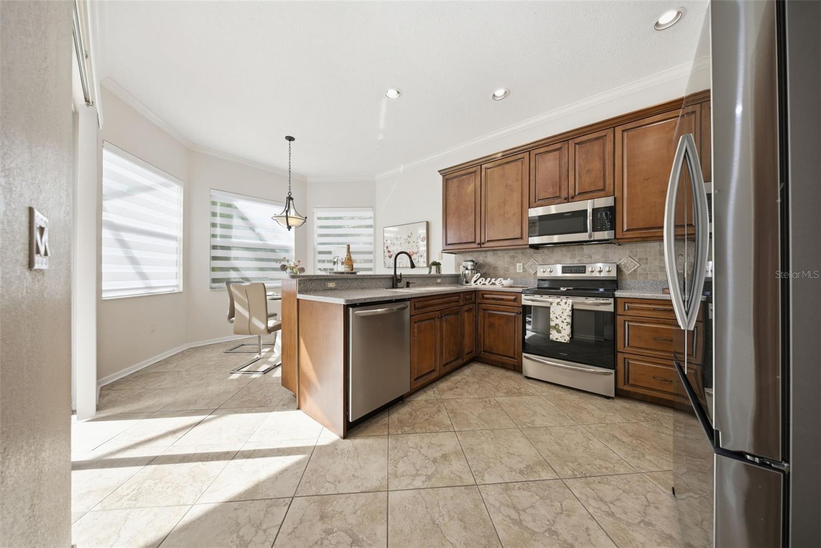 5163 PINNACLE DRIVE