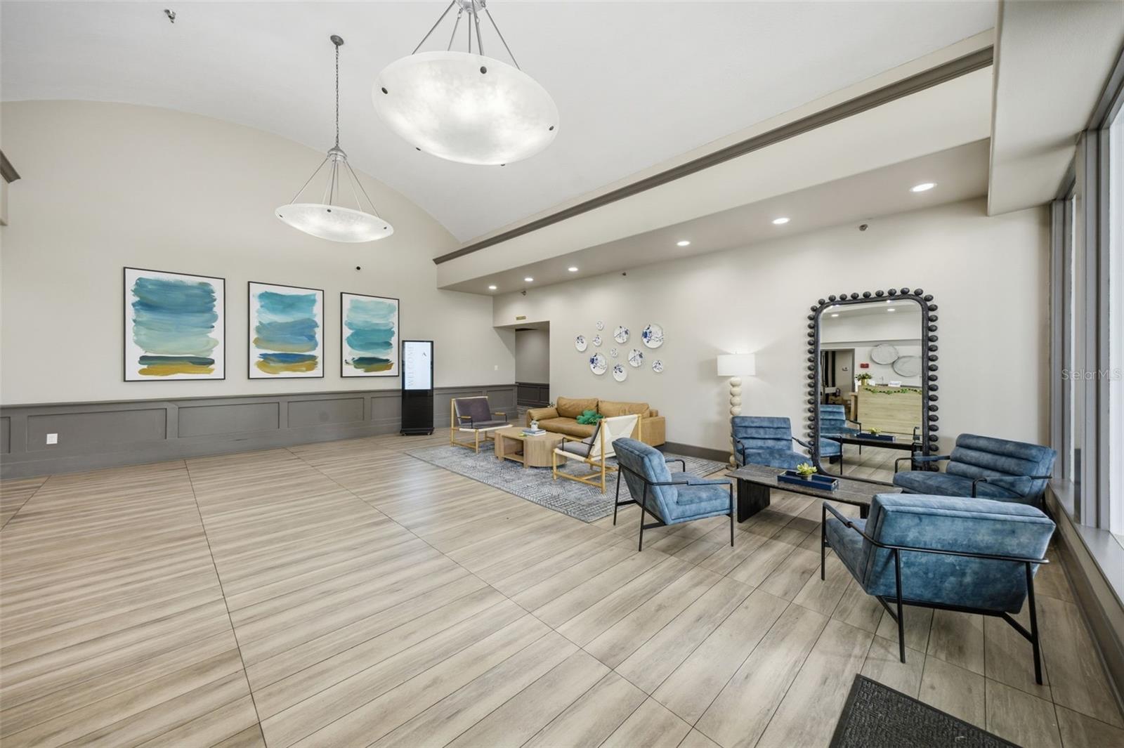 PARCEL B - THE PINNACLE - Residential