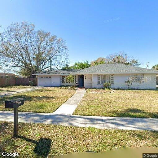 218 CRESCENT COURT E
